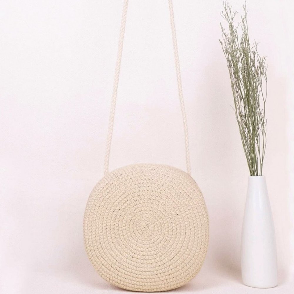 NWOT Mini Straw Circle Bag